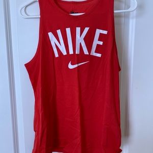 Red/orange Nike tank size S